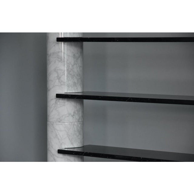 Loico Bookcase in Carrara and Marquina Marble by Angelo Mangiarotti for Skipper, 1970 For Sale - Image 11 of 16