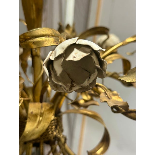 1960s Vintage Italian Gilded Tole and Cream Enamel Floral 6-Light Chandelier For Sale - Image 5 of 17