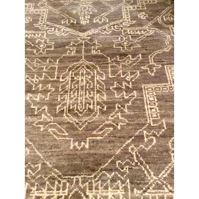 Transitional Kravet Transitional Hand Knotted Gray and Ivory 9’ X 12’ Esani Rug For Sale - Image 3 of 5