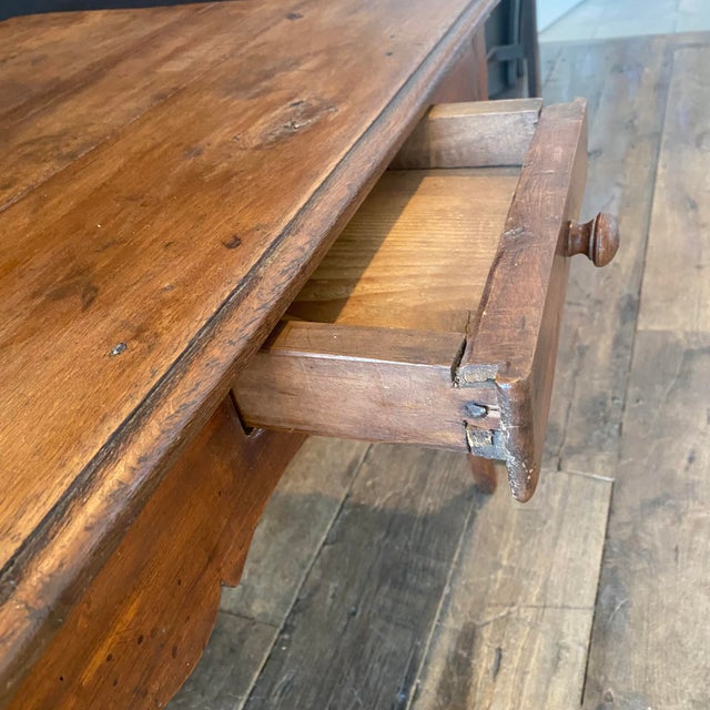 Brown French Louis XV Walnut Side Table or Writing Desk For Sale - Image 8 of 15