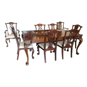 1990s Century Furniture Claridge Banquet ExtensionSet Table, 2 Arm Chairs, 6 Side Chairs. Set of 8