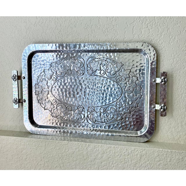 Circa 1930/1940 Striking Ivy & Vine Riveted Handle Hand-Forged Aluminum Tray For Sale In Austin - Image 6 of 13