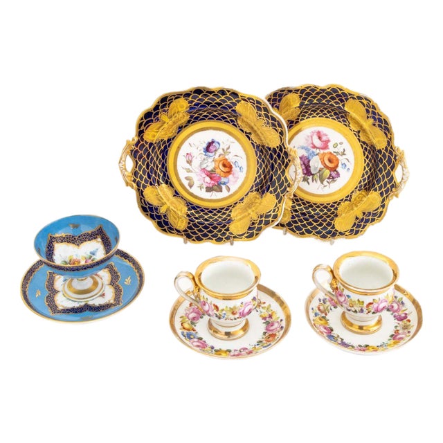French Gilt & Hand-Painted Porcelain Tableware, 8 For Sale