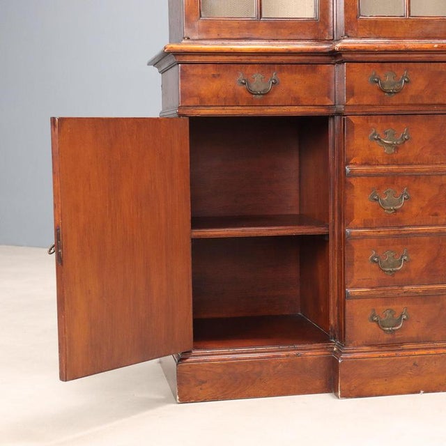 Antique Bookcase Oak 4 Doors United Kingdom Xx Century For Sale - Image 6 of 12