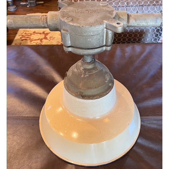 1940s Crouse-Hinds Vintage Vdb Industrial Light Pendant Fixtures - Set of 3 For Sale In New York - Image 6 of 12