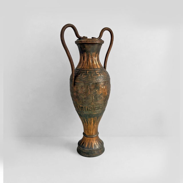 Italian bronze amphora in Hellenic style by Virgilio Bono, 1960s Decorative bronze amphora with a slender body, narrow...
