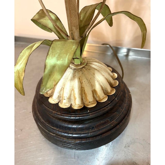 Metal 1960s Italian Metal Tole Flower Bouquet Table Lamp For Sale - Image 7 of 7