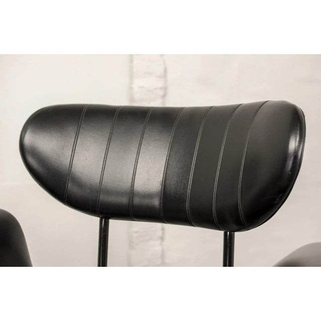 Italian Rosewood & Black Leatherette Swan Chair with Black Steel Feet & Brass Tips, 1960s For Sale - Image 9 of 15