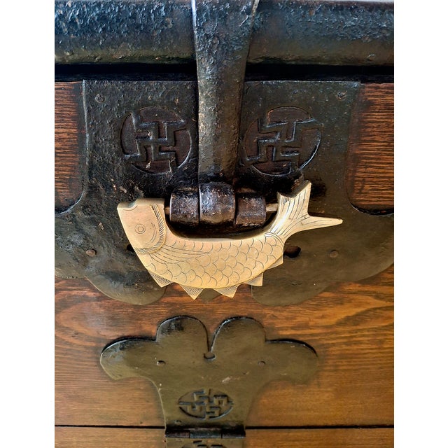 19th-Century Korean Bandaji Blanket Chest With Stylized Iron Hardware For Sale - Image 10 of 10