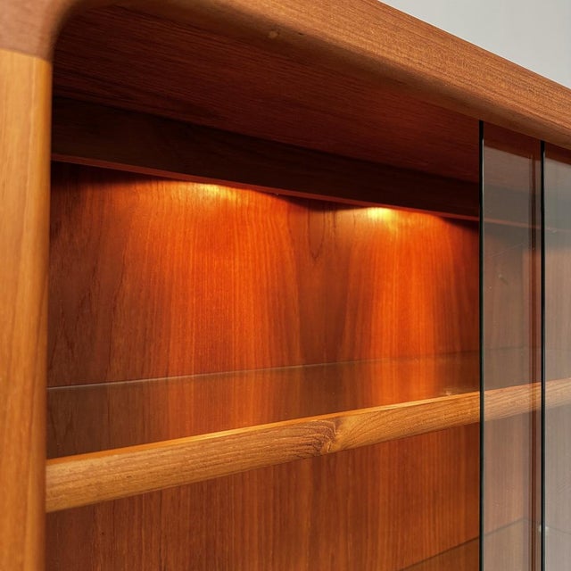 Danish Display Cabinet in Teak by Dyrlund, 1980s For Sale - Image 11 of 15