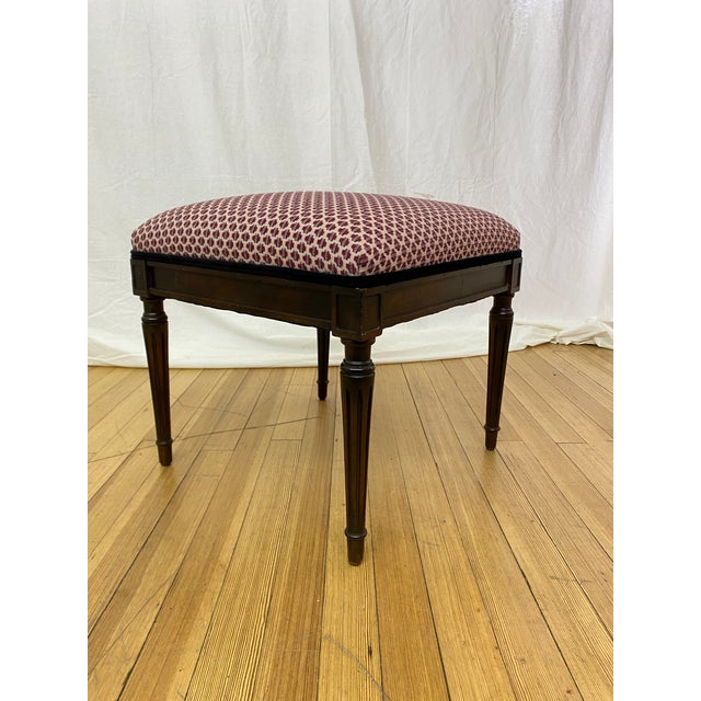Traditional Vintage Vanity Bench Newly Upholstered For Sale - Image 3 of 5