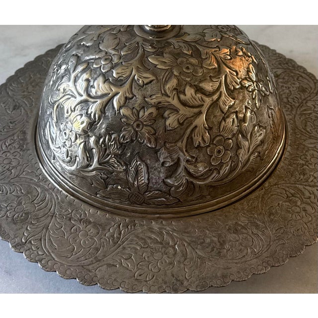 International Silver Vintage Silverplate Large Covered Serving Dish For Sale - Image 4 of 9