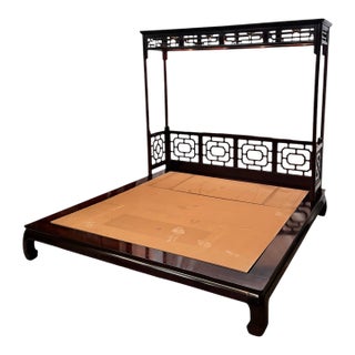 Vintage White Furniture Chinoiserie Style Burl Wood & Lacquer Queen Size Platform Bed For Sale