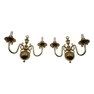 1980s Pair Colonial Williamsburg Style Brass Lighted Wall Sconces For Sale