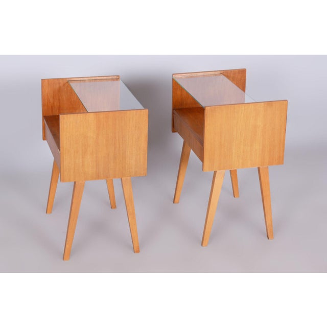 Brown Mid-Century Modern Bedside Tables in Oak and Glass, 1950s, Set of 2 For Sale - Image 8 of 11