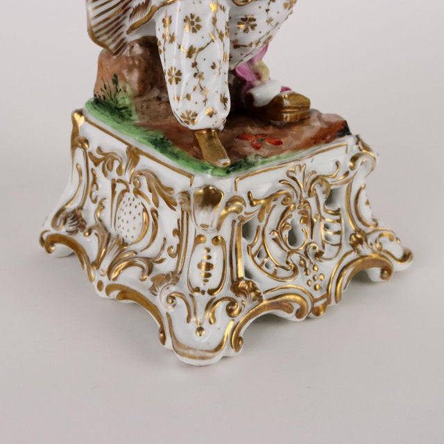 White Vintage Perfume Holders in Porcelain For Sale - Image 8 of 11