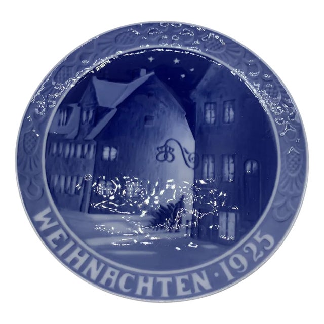 Porcelain Christmas Plate Man with Christmas Tree from Royal Copenhagen, 1925 For Sale