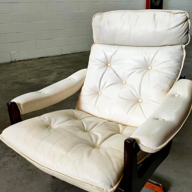 Armchair with footrest, swivel, with three reclining positions for reading, watching TV, etc. Made in Norway by Söda...