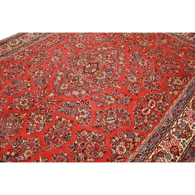 Middle Eastern Hand-Knotted Sarough Rug For Sale - Image 6 of 11