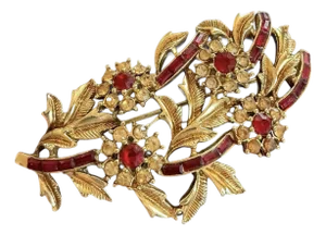 Mid 20th Century Gold Tone Leaf and Flower Brooch