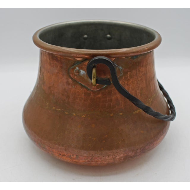 French Early 20th Century French Copper Pot With Iron Swing Handle For Sale - Image 3 of 7