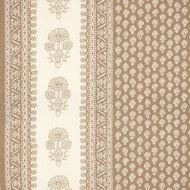 Sample - Schumacher x Mark D. Sikes Hyacinth Indoor/Outdoor Fabric in Neutral For Sale In Charlotte - Image 6 of 6