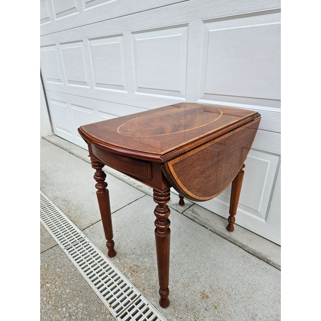 Baker Furniture Mahogany Pembroke Drop-Leaf Side Table Satinwood Inlay For Sale - Image 9 of 12