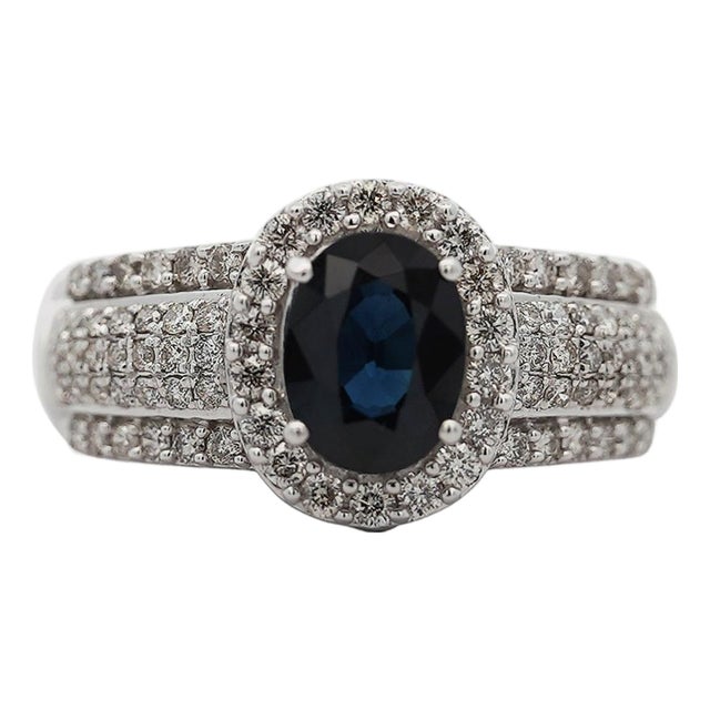 2.50 Carat Oval Cut Blue Sapphire & Diamond Halo in 14k White Gold Vintage Ring, Size 8 For Sale