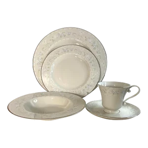 1990s Pickard Hand Decorated Serenity 5 Piece Place Setting - Blue & White Flowers, Moss Green Leaves