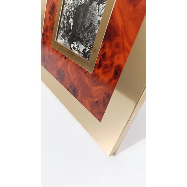 Italian Picture Frame in Gilded Aluminum and Faux Burl Formica in the style of Mascagni, 1970s For Sale - Image 13 of 17