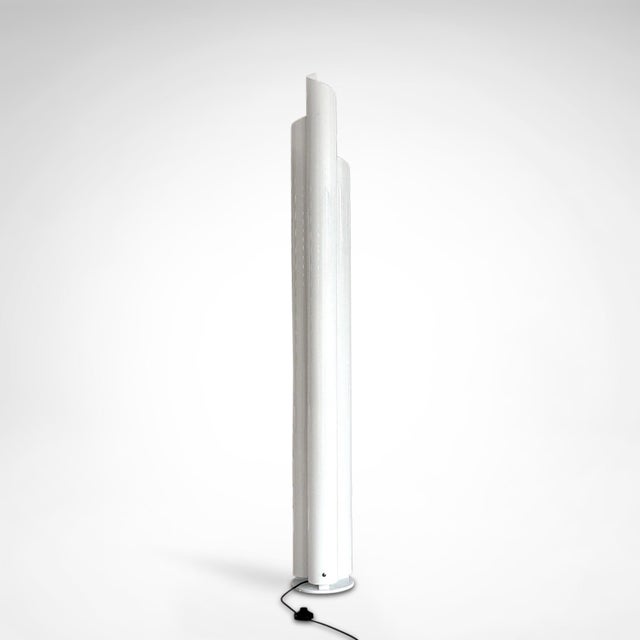 Metal Chimera Floor Lamp by Vico Magistretti for Artemide, Italy, 1980s For Sale - Image 7 of 8