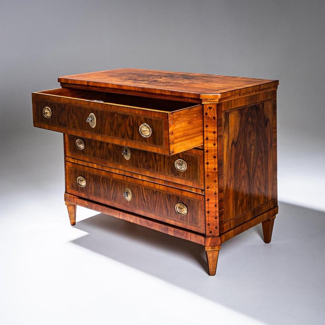Late 18th Century Neoclassical Chest of Drawers, 1780 For Sale - Image 5 of 8