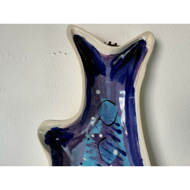 Mid-Century Modern 1980's Vintage Handmade and Painted Ceramic Fish Wall Art Hanging Plaque For Sale - Image 3 of 9