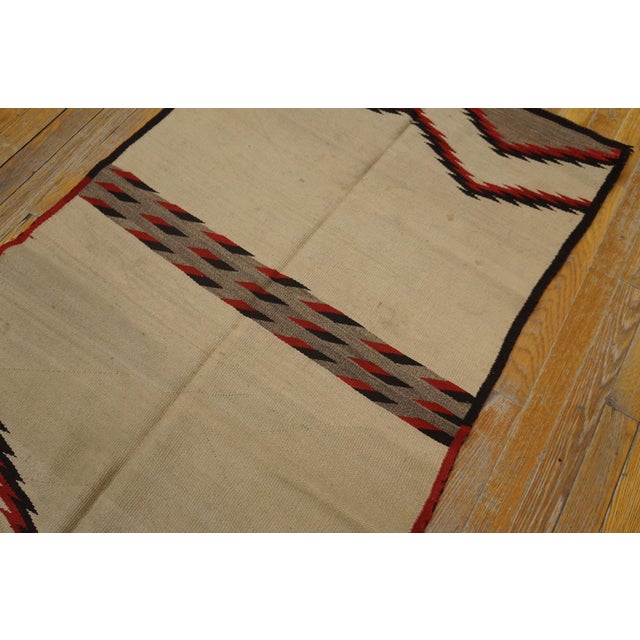 Early 20th Century American Navajo Saddle Carpet ( 2'8" x 4'4"- 81 x 132 ) Antique Navajo American Ivory 1920s Ivory Rug,...