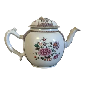 Antique 18th Century Chinese Export Porcelain Tea Pot in Famille Rose Palette