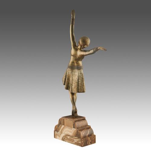 Demetre Chiparus, Vedette, Gilt Bronze For Sale - Image 6 of 18
