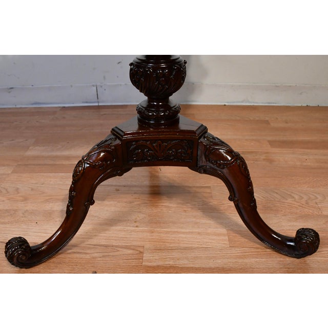 Wood 1930s English Chippendale Mahogany Side Accent Table / End Table For Sale - Image 7 of 12