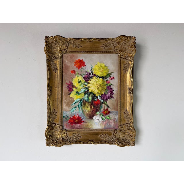 Vintage Floral Still Life Oil Painting on Canvas – Framed For Sale - Image 4 of 12