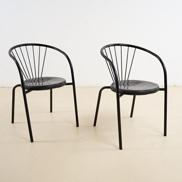 Black Sheet Metal and Tubular Metal Chairs, Set of 2 For Sale - Image 4 of 4