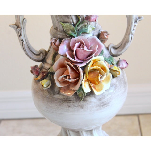Mid-Century Italian Capodimonte-Style Floral Porcelain Table Lamps – Pair For Sale - Image 14 of 18