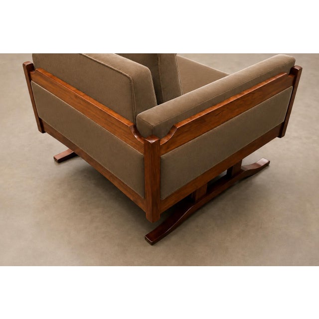 Brazilian Modern Pair of Armchairs in Caviúna and Mushroom-Taupe Mohair, Novo Rumo, 1960s For Sale - Image 13 of 18