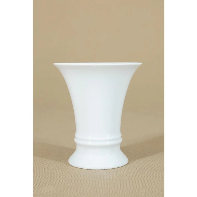 The diameter at the top measures 7 cm and 4,5 cm at the base. This piece has an attribution mark, I am sure that it is...