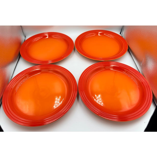 Le Creuset Stoneware Vancouver Flame Orange 4pc Dinner Plates Set 10.5" For Sale - Image 4 of 8