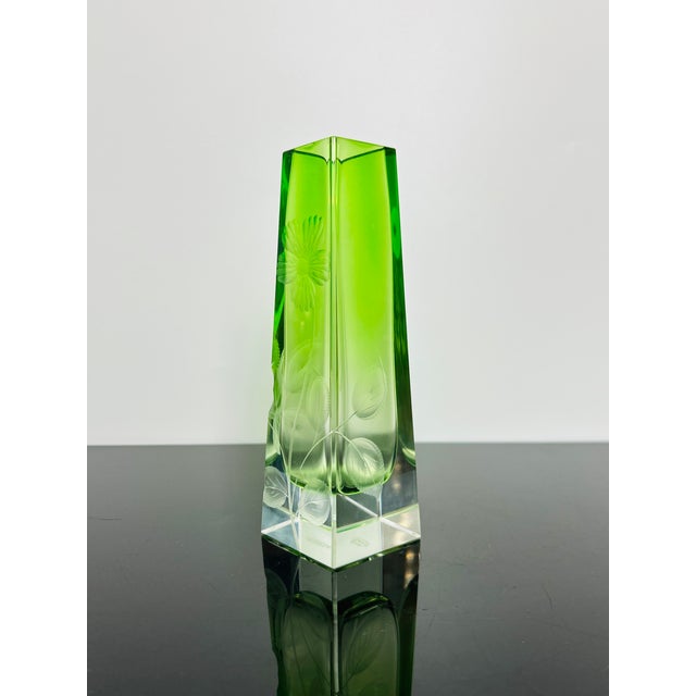 20th Century Green Uranium Art Glass Vase with Hand-Engraved Floral Décor from Moser Karlsbad, Czechoslovakia For Sale - Image 4 of 11