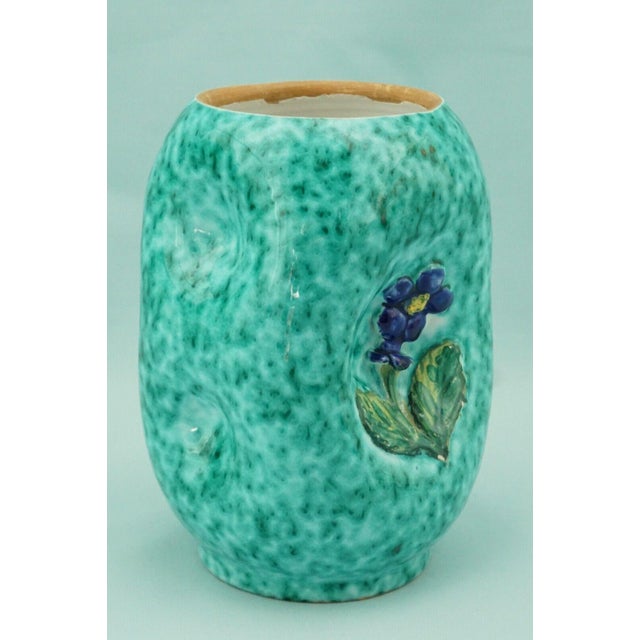 Art Deco Majolica Vase with Bas-Relief Flowers by Ugo Zaccagnini, Italy, 1930s For Sale - Image 6 of 18