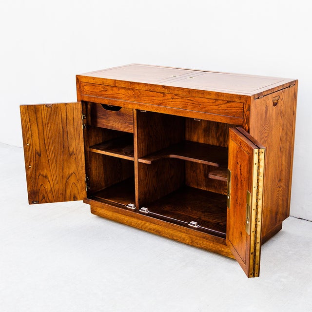1970s Vintage Mid Century Henredon Campaign Style Bar Cabinet With Brass Accents For Sale - Image 5 of 12