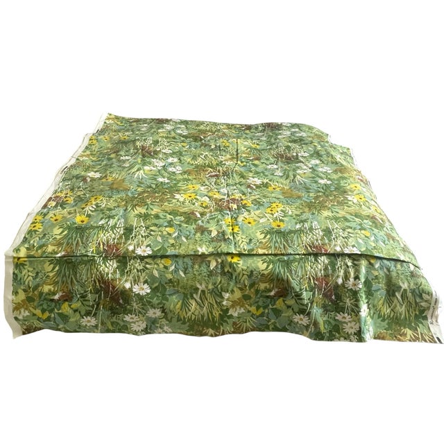 Green 5 Yds VTG MCM Riverdale Screenprint Floral Cotton Fabric '76. Green, White, For Sale - Image 8 of 8