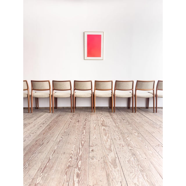 Dimensions: approx. 50 × 51 × 77 × 44 cm (width × depth × height × seat height) set of eight authentic dining chairs...