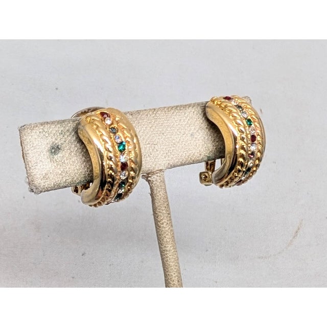Vintage Signed Bijoux Cascio Italy Faux-Ruby, Sapphire, Emerald & Clear Rhinestone Half Hoop Clip Earrings-2 Pieces For Sale In Philadelphia - Image 6 of 8