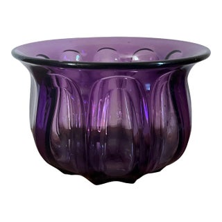 Antique American 19th Century Amethyst Glass Bowl With Raised Panels For Sale